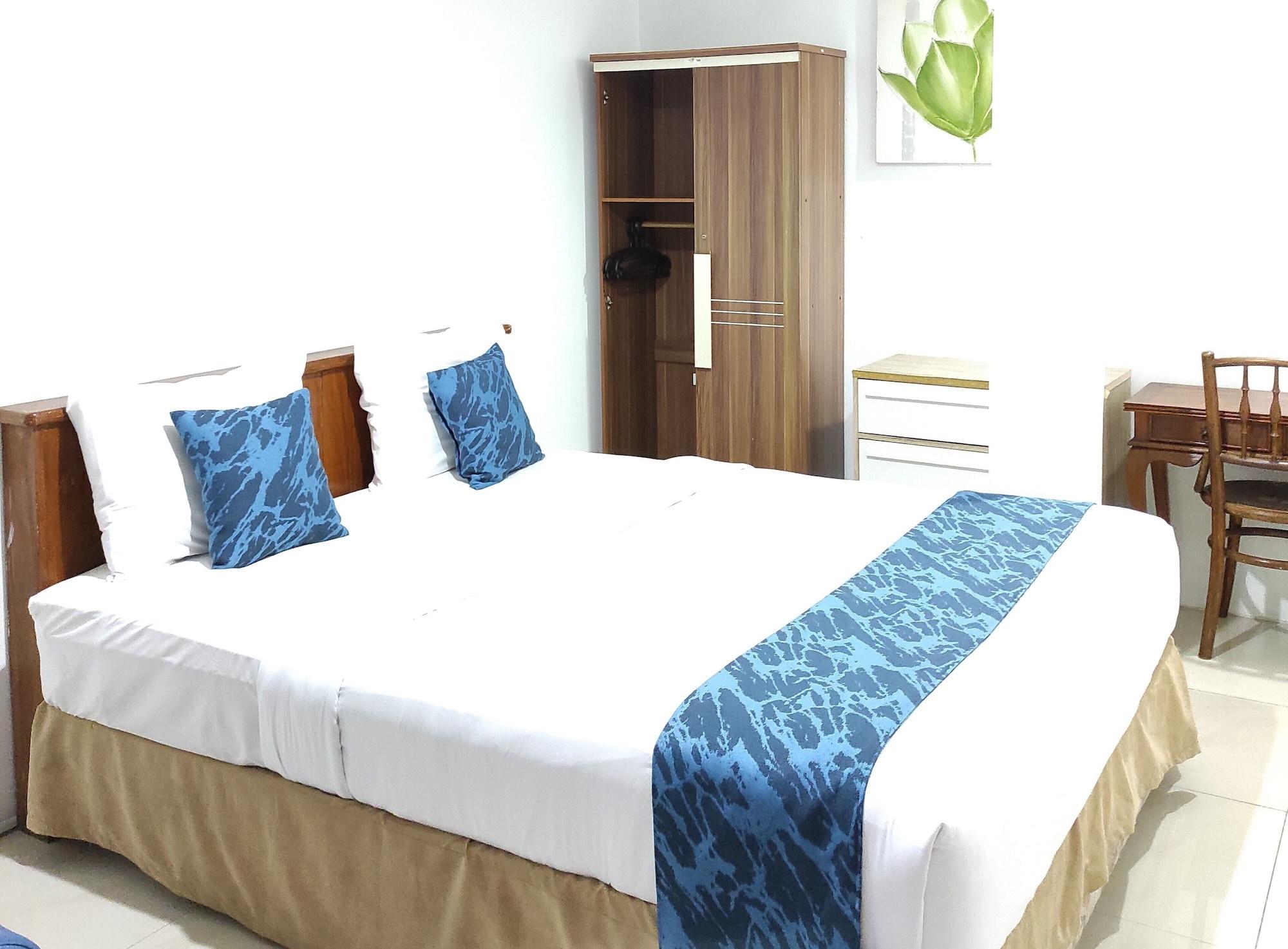 Arwiga Hotel Бандунг Экстерьер фото